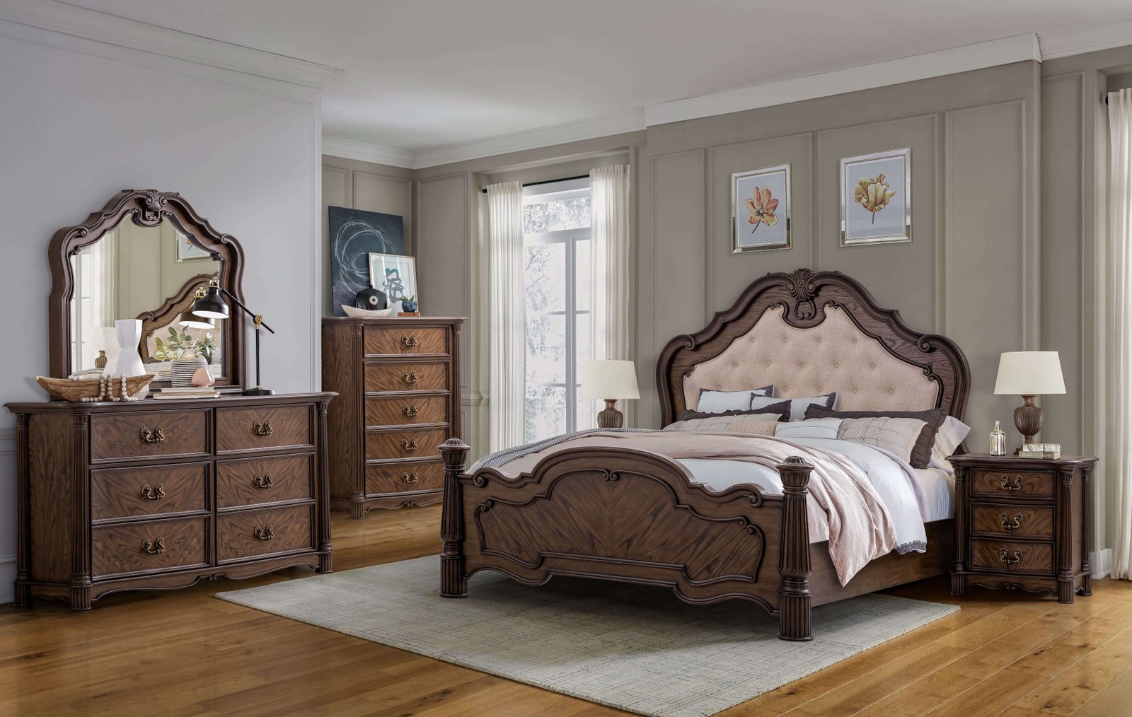 NICOLE BEDROOM