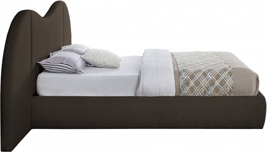 Everest Boucle Fabric Upholstered Bed - Image 5