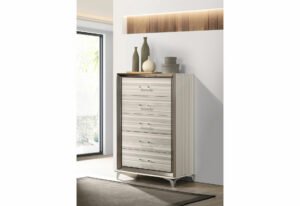 ZAMBRANO WHITE CHEST
