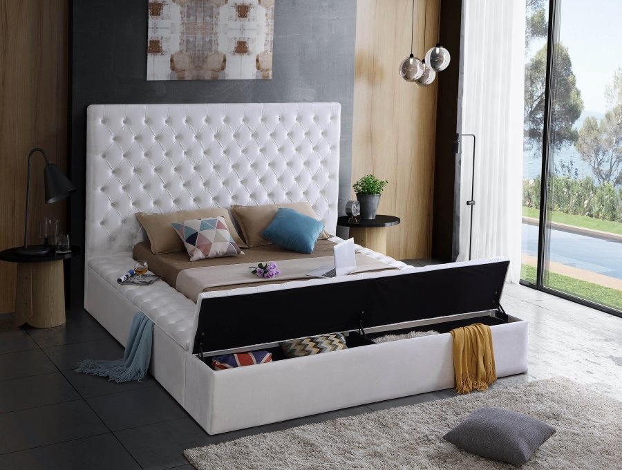 1522-3.jpg Bliss Velvet Upholstered Bed - Image 4