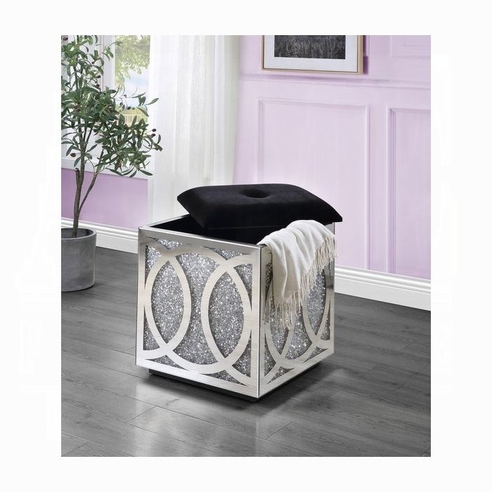 Noralie Ottoman W/Storage