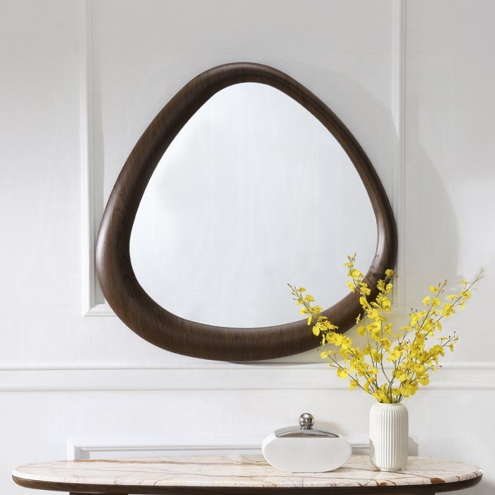 Haidar Accent Mirror